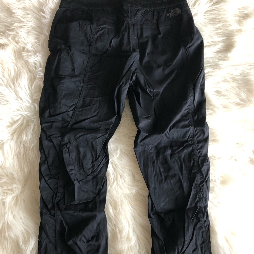 North face crop pants